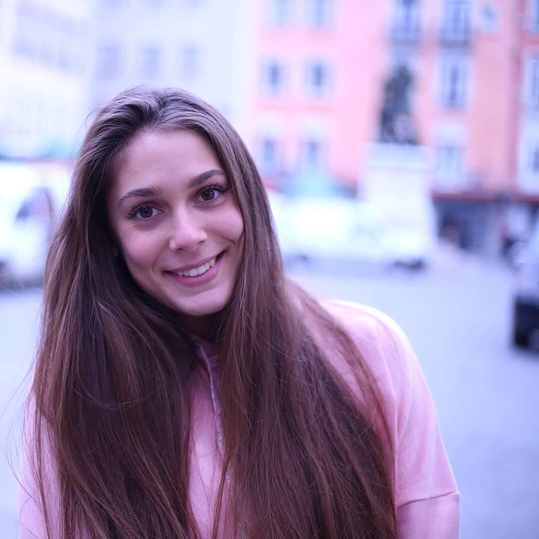 French Fitgirl Auxane