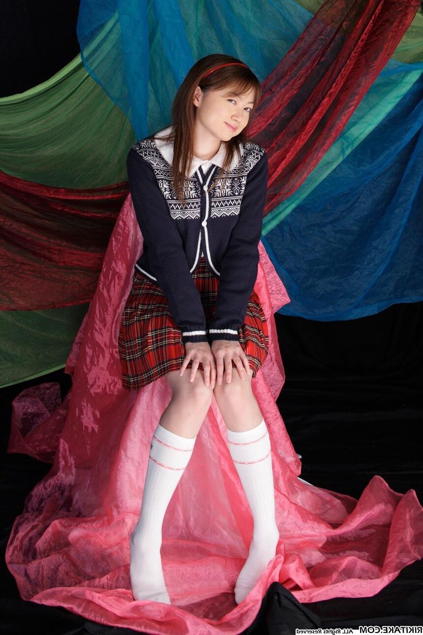 Japanisches Nacktmodell Eiko Kirishima