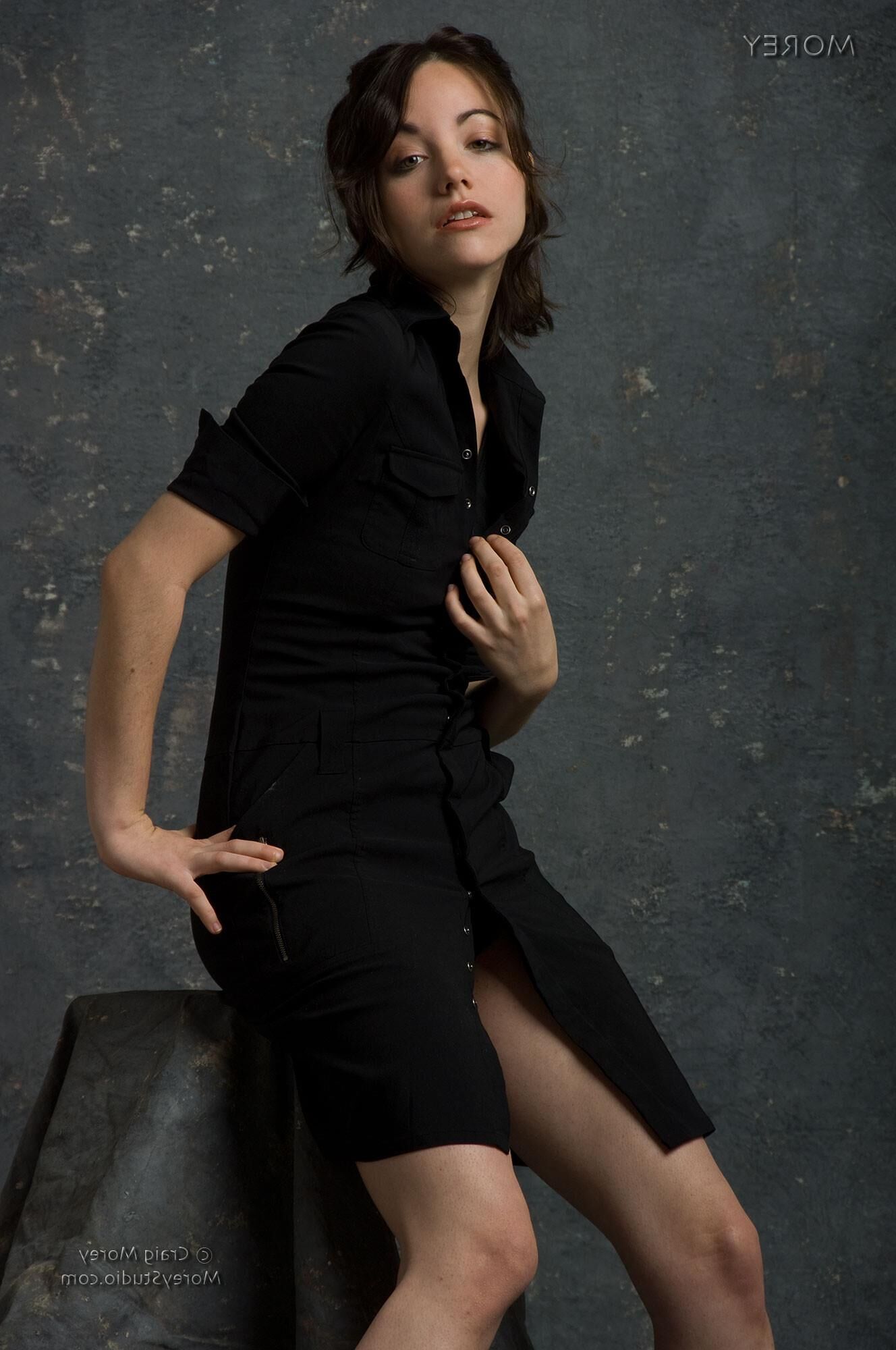 MoreyStudio Christelle Gallery C CHM