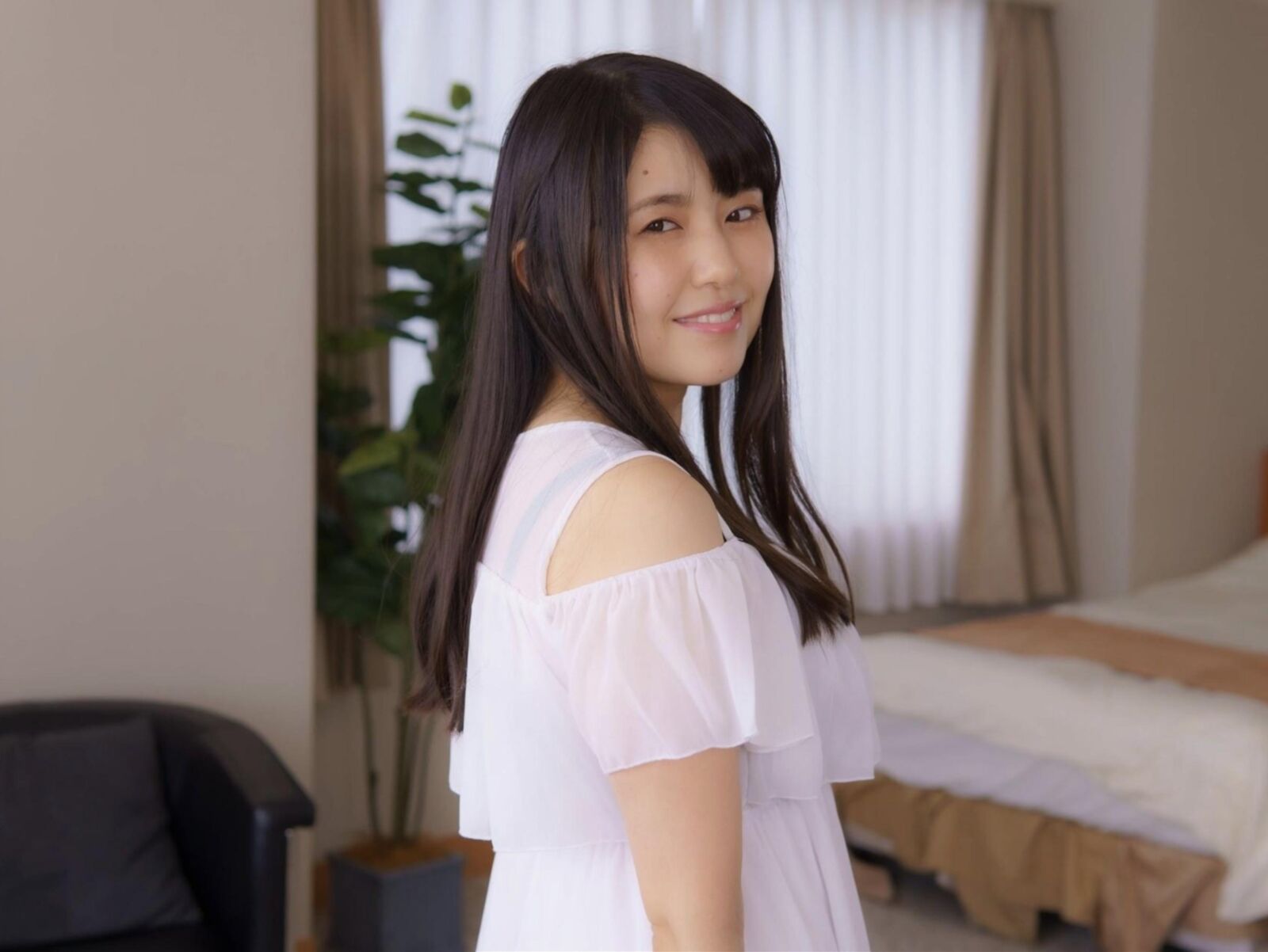 Maya Kikuchi Big Breated Mujer Mujer Hotel Hotel