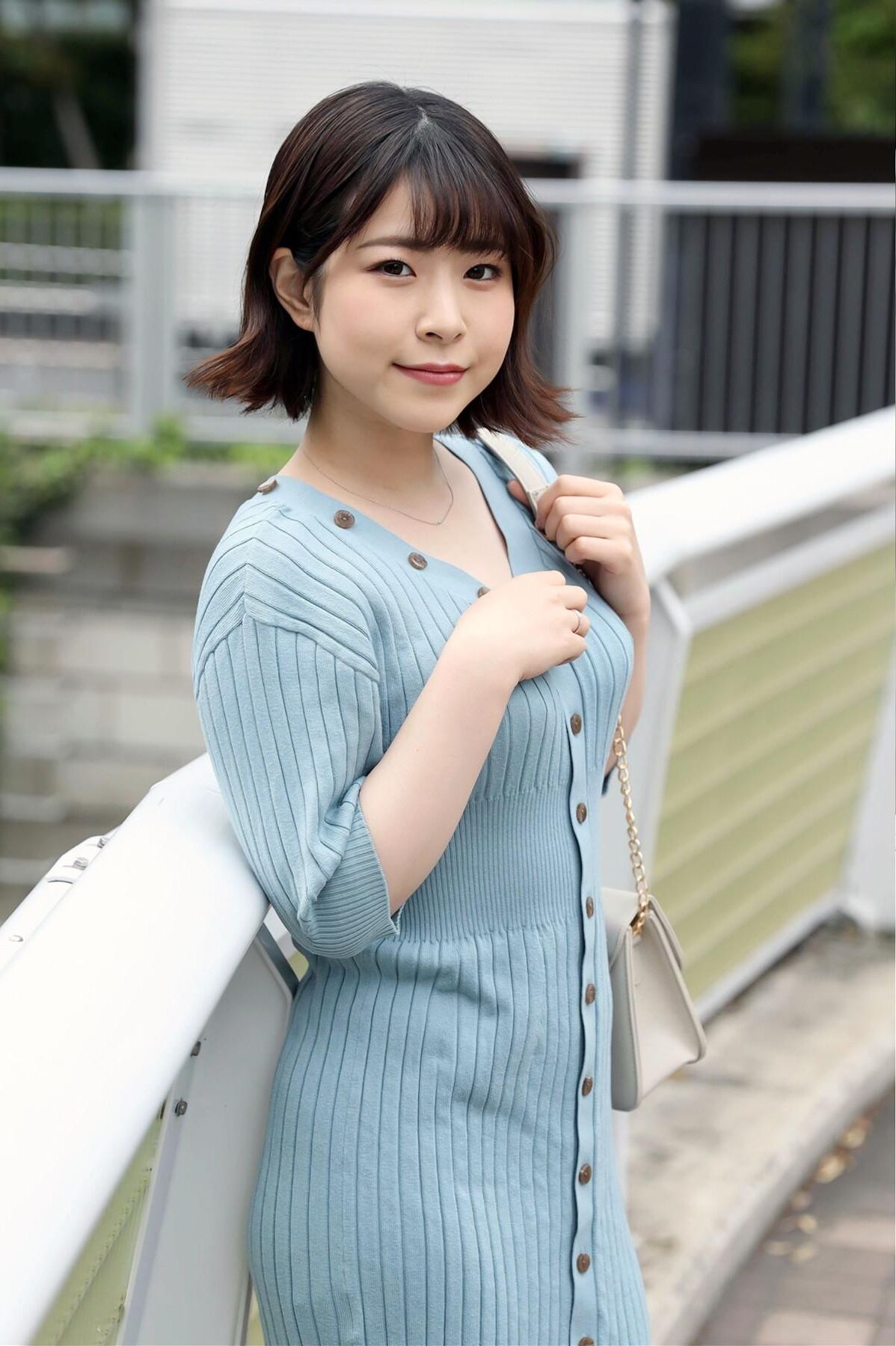 Ena satsuki hermosa joven esposa que sufre de su marido
