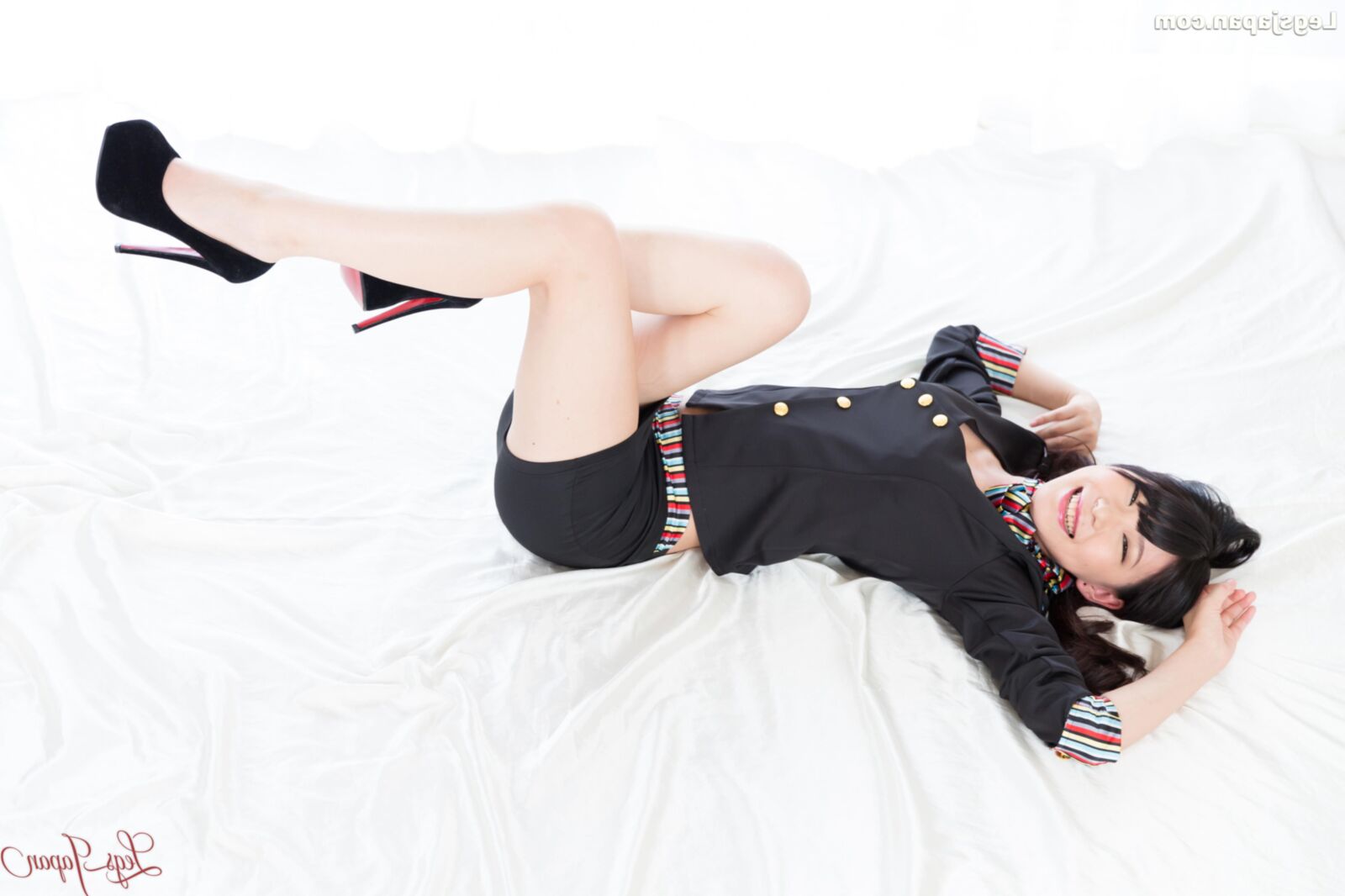 modelo nude japonês Aki Tojo