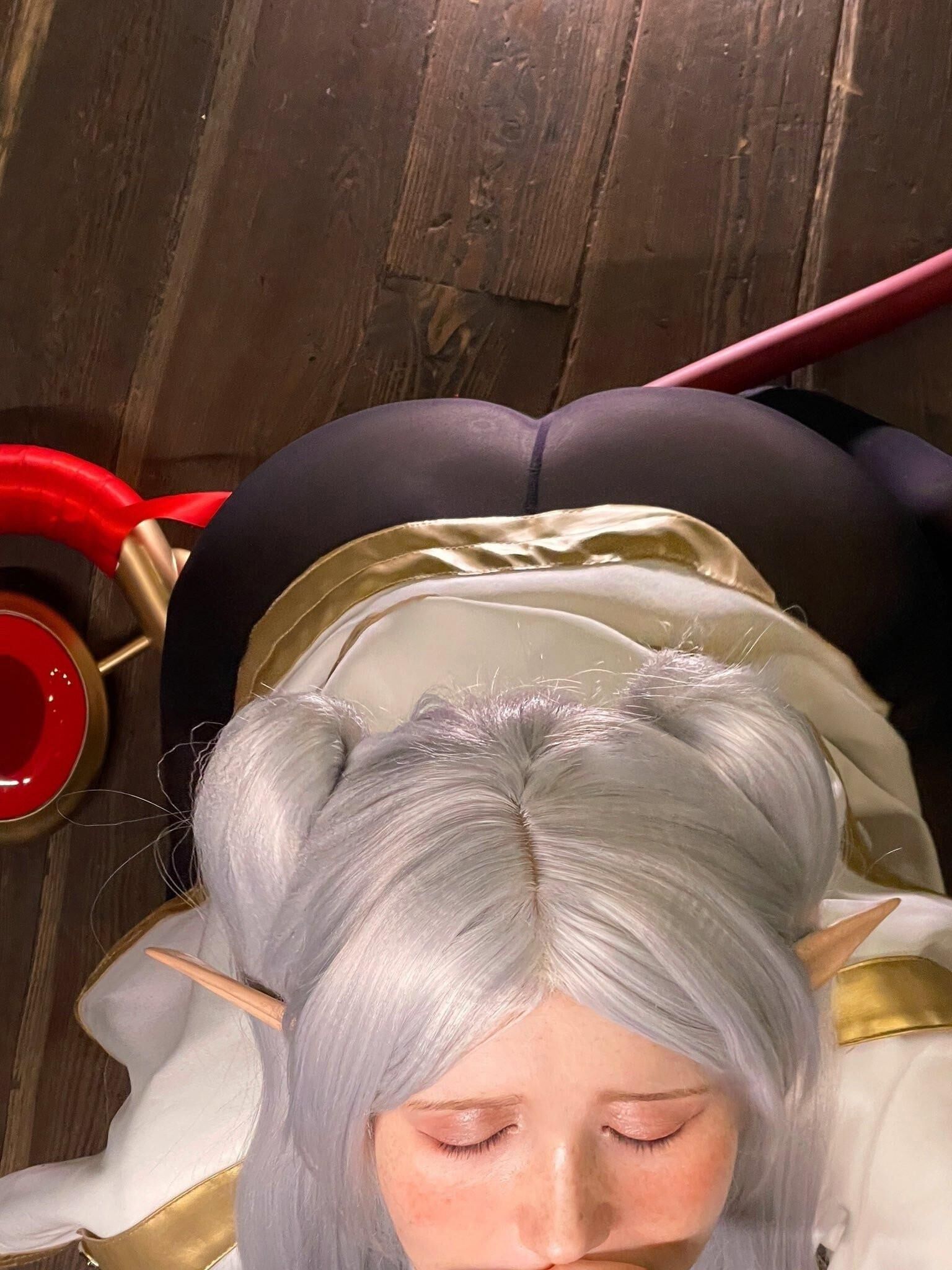 Cosplayer Neyrodesu where you want her
