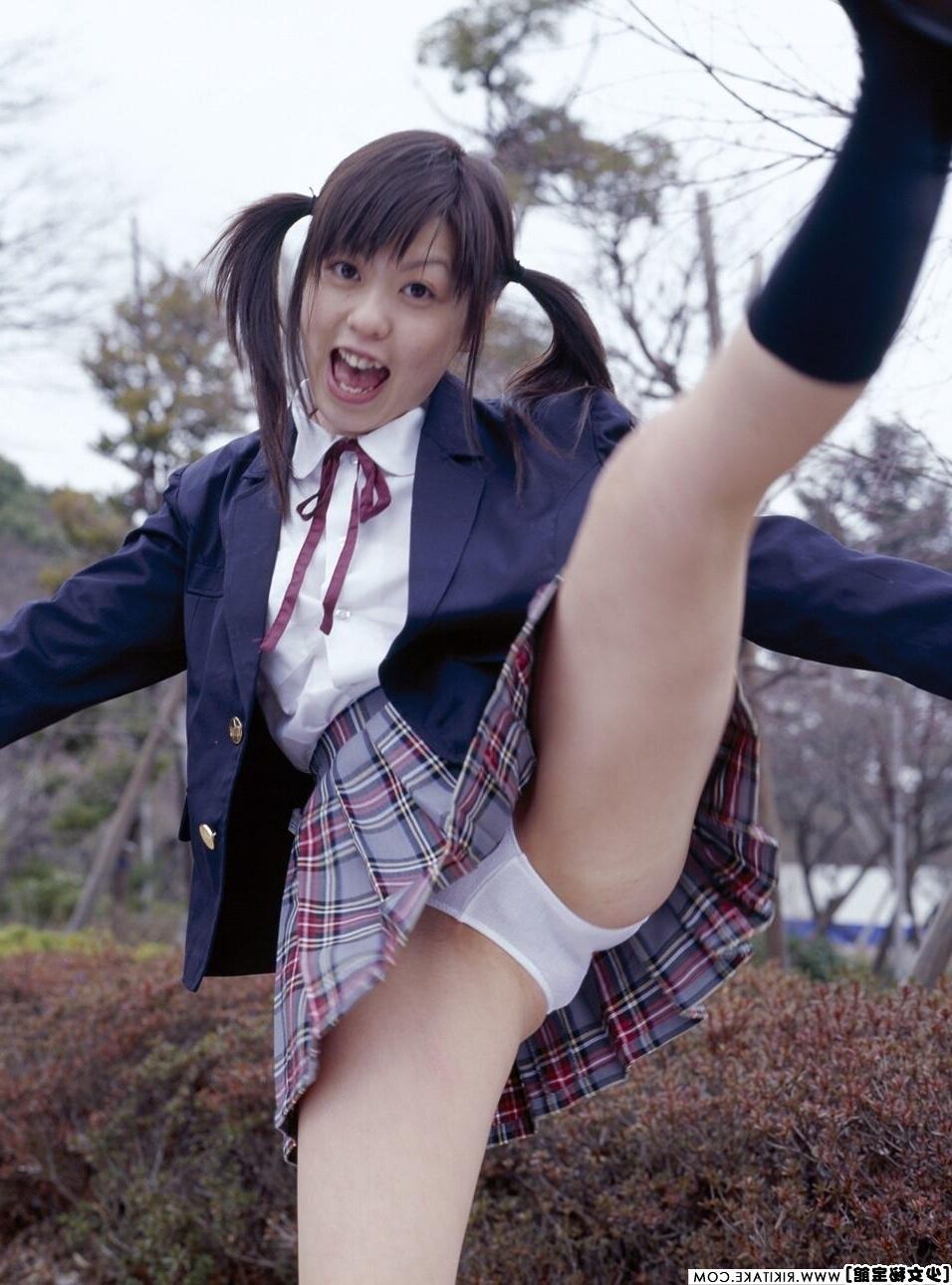 日本のヌードモデルYume Aizawa