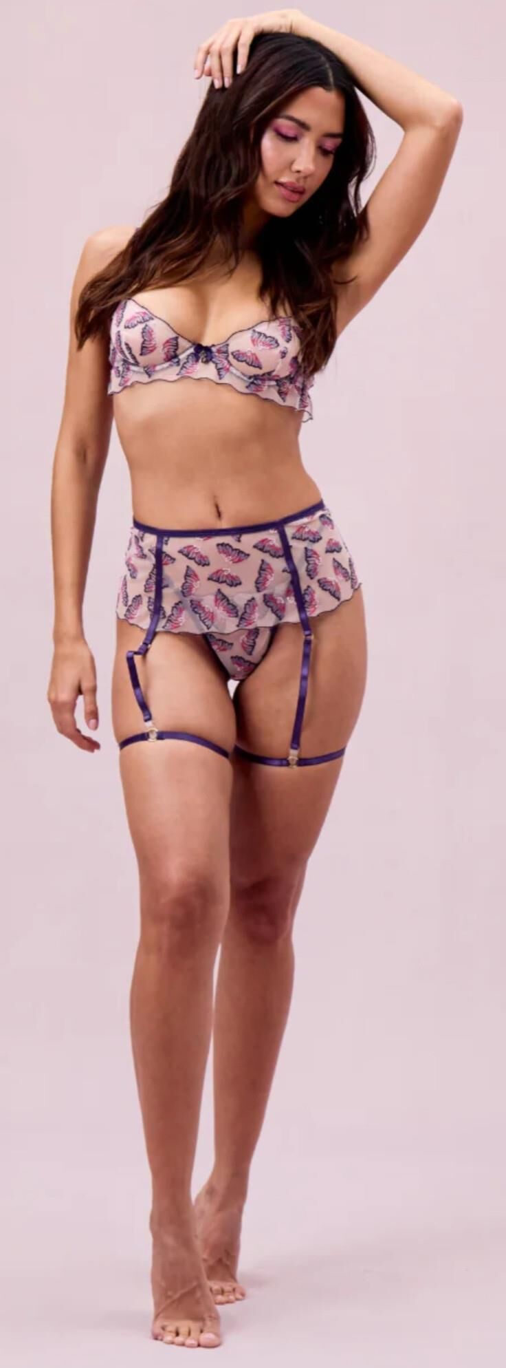 Mix de lingerie e biquíni