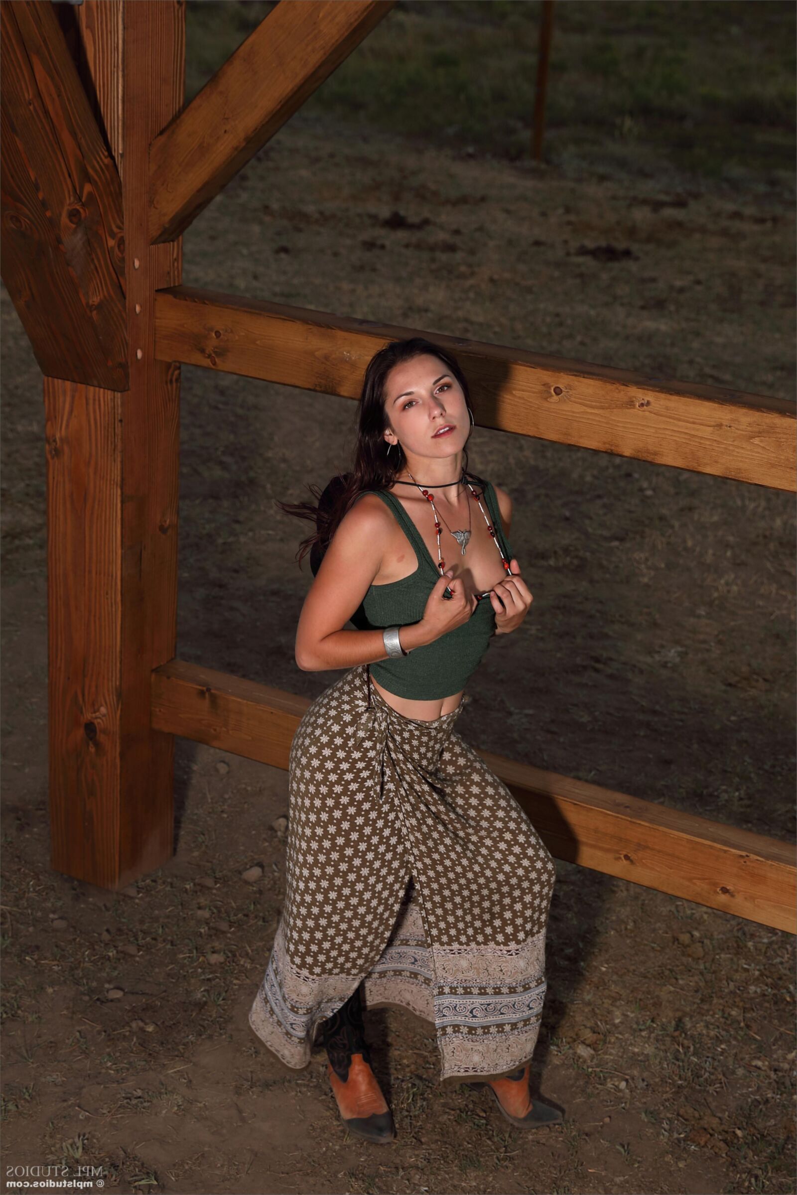 Elena Timber Frames (NN)