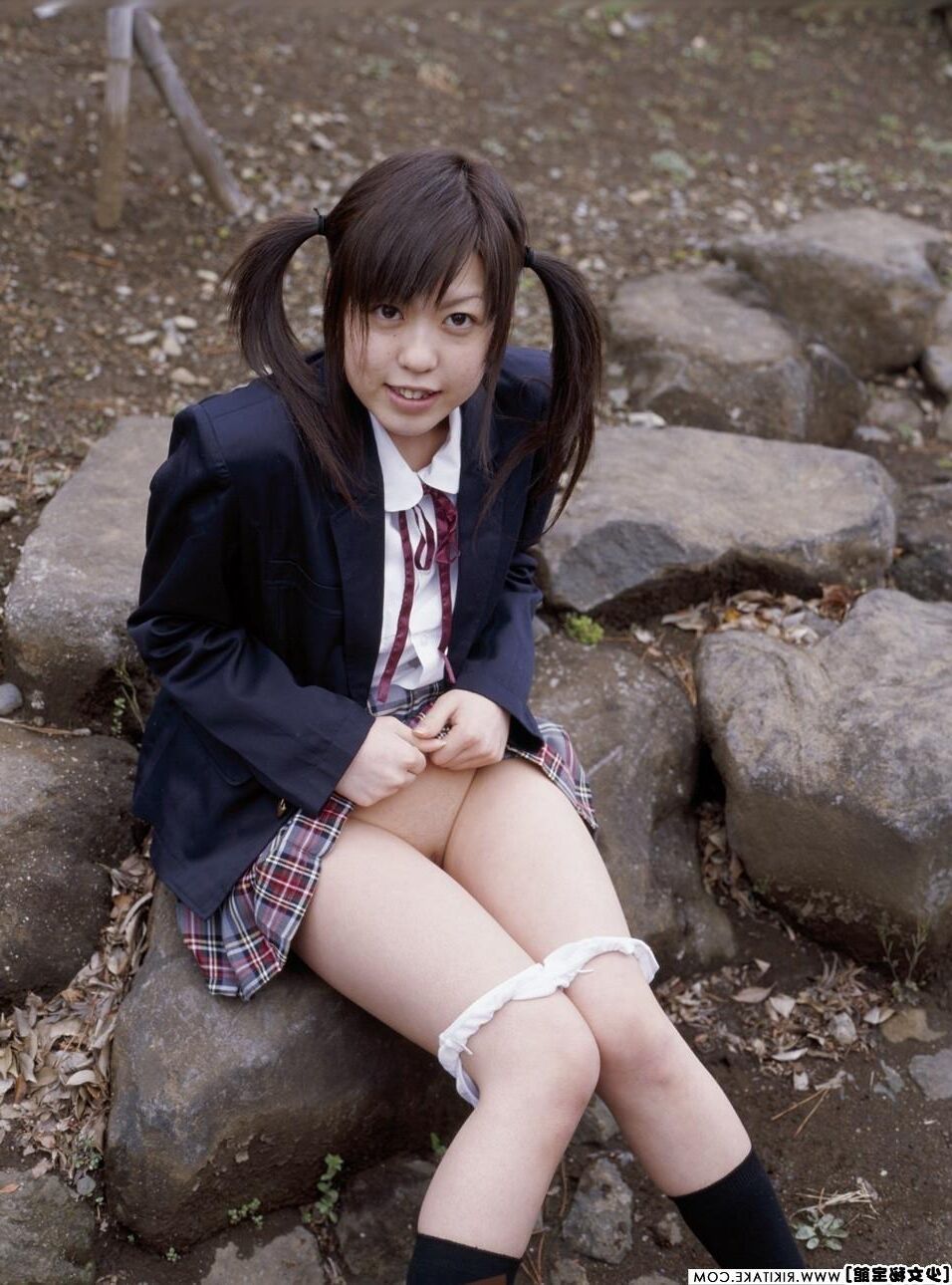 日本のヌードモデルYume Aizawa