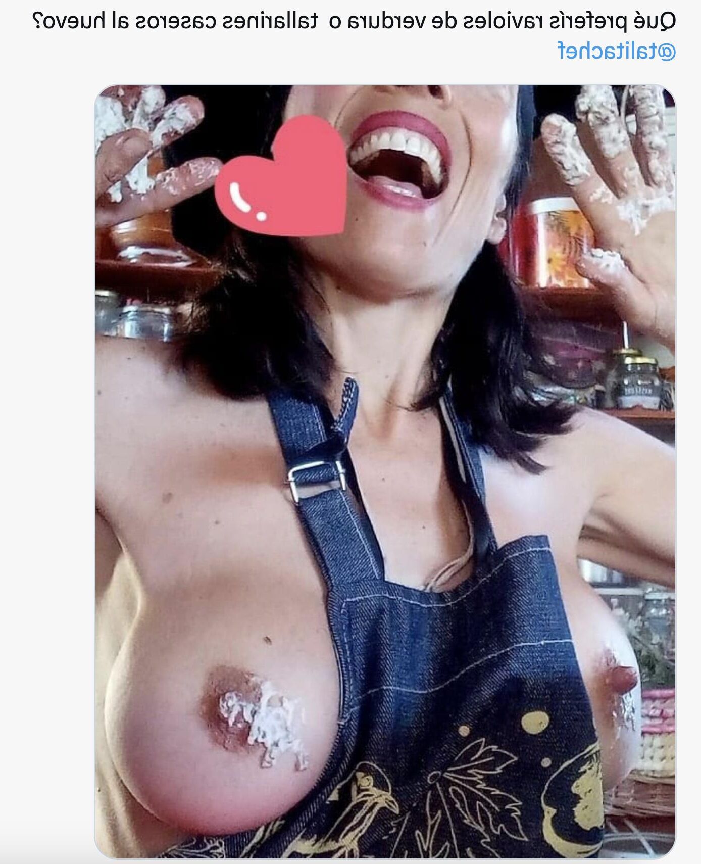 Talita chef mostra seus peitos. 