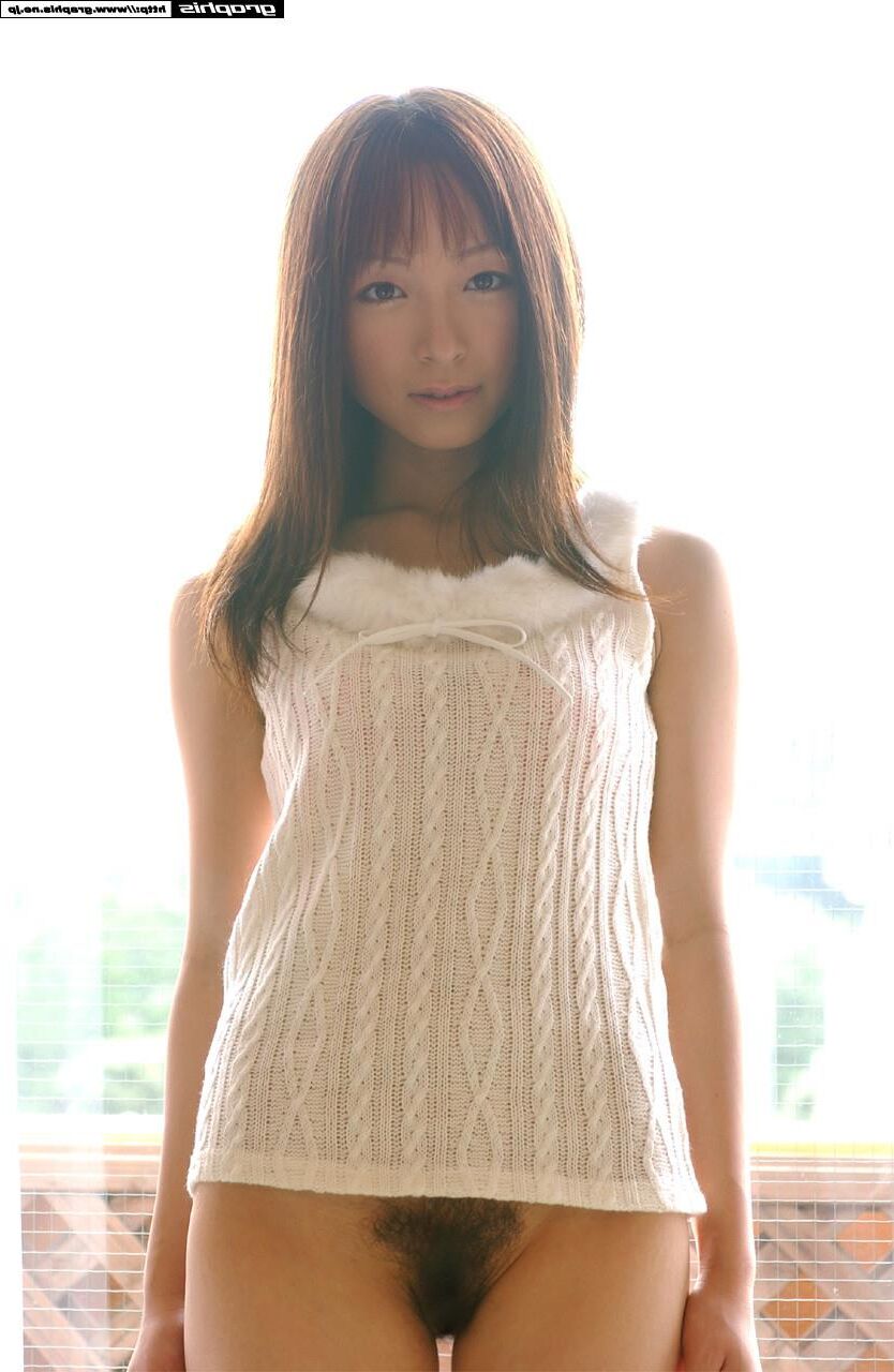 Emiru Momose GraphisGals No. Ruby Marmalade