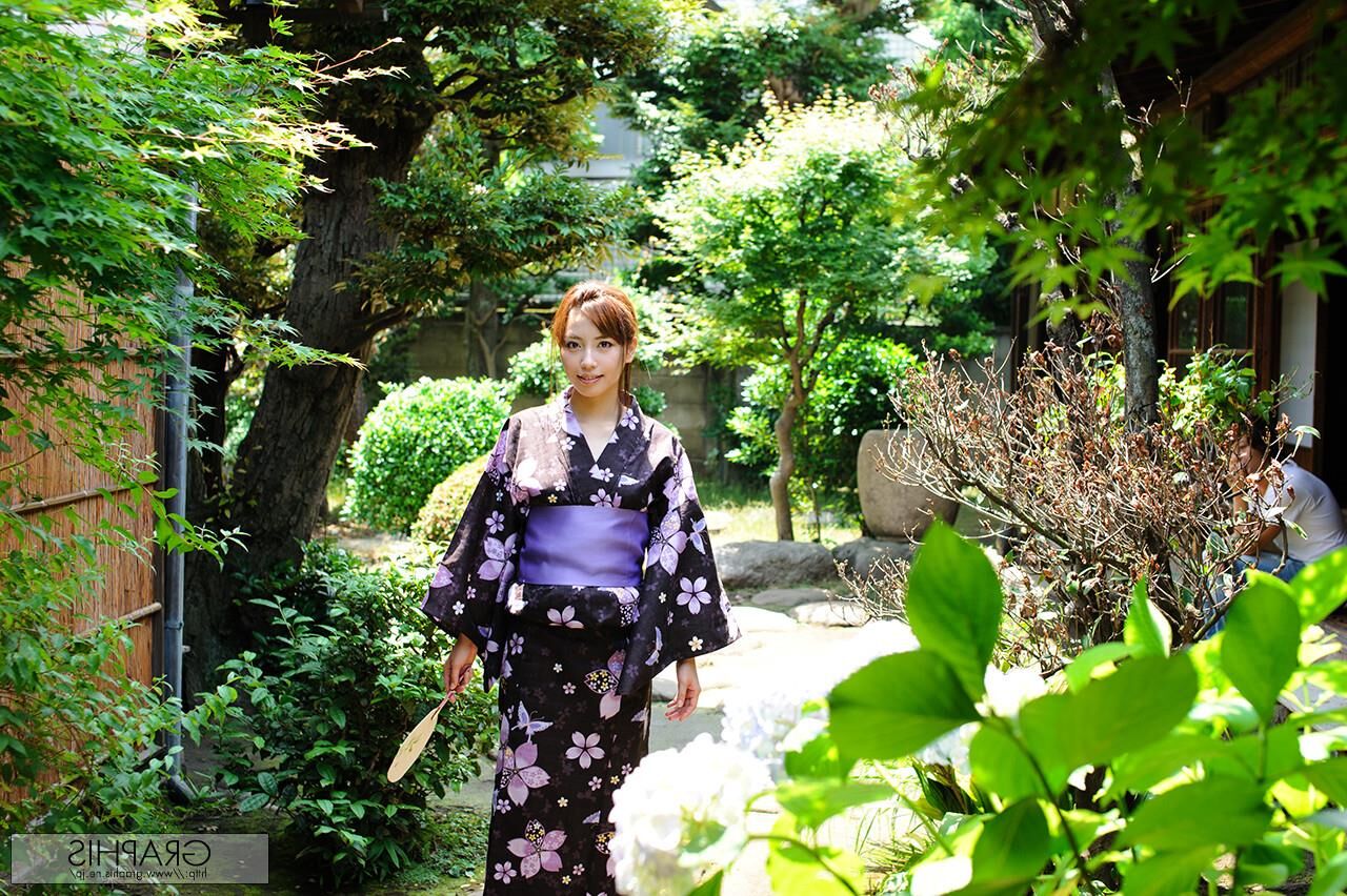 Miyuki Yokoyama GraphisGals No. Blossoms