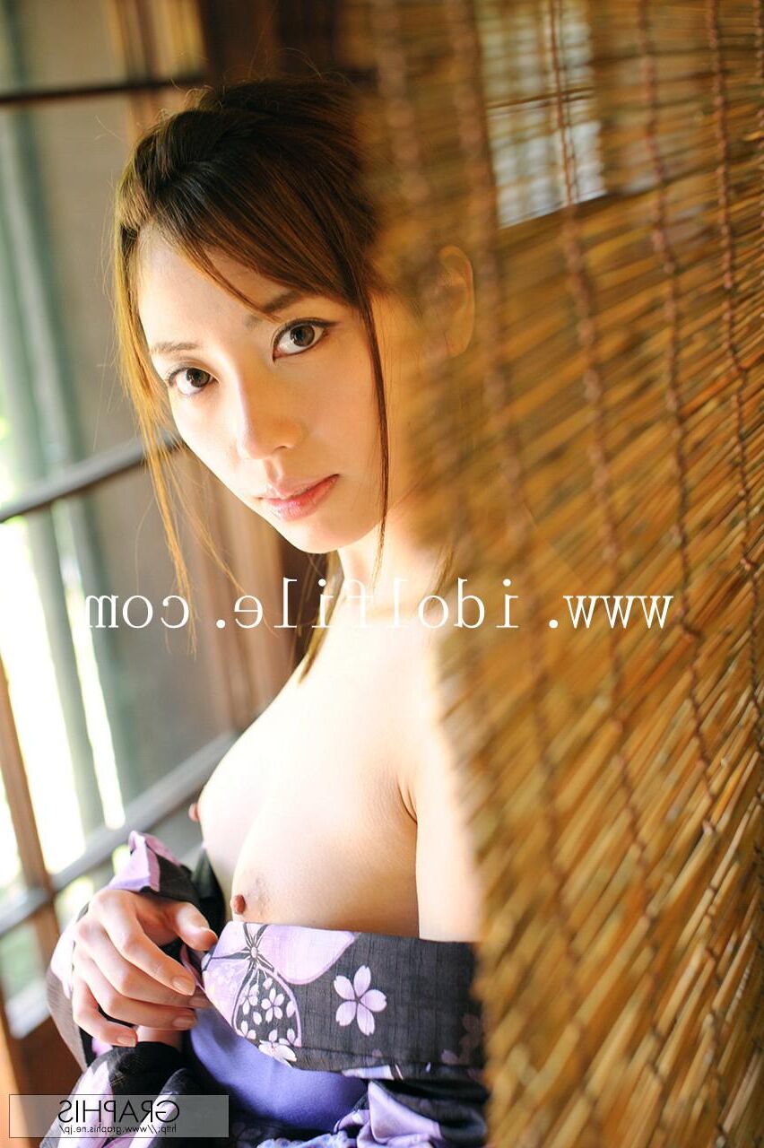 Miyuki Yokoyama GraphisGals No. Blossoms