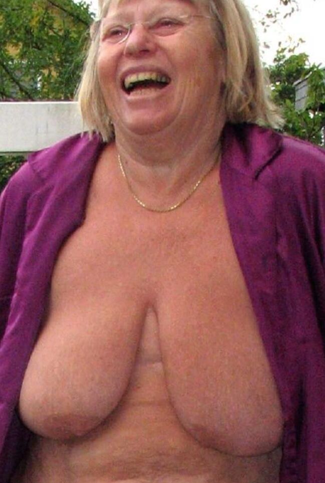 Tits flácidos