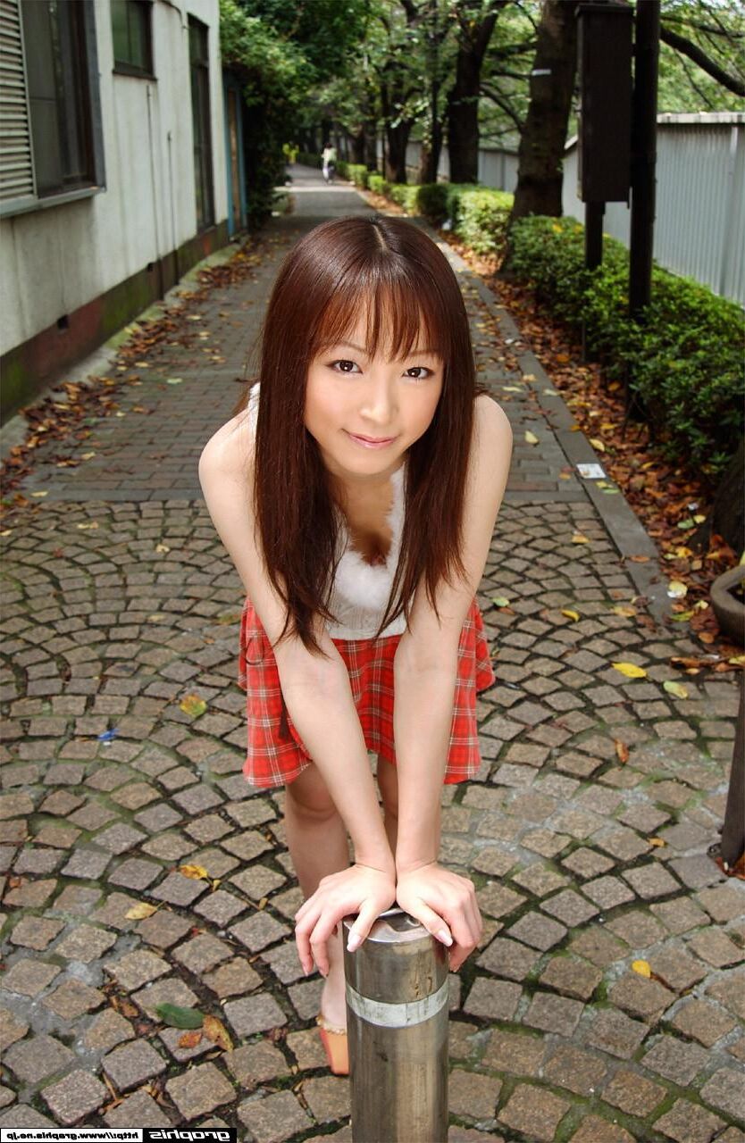 Emiru Momose GraphisGals No. Ruby Marmalade