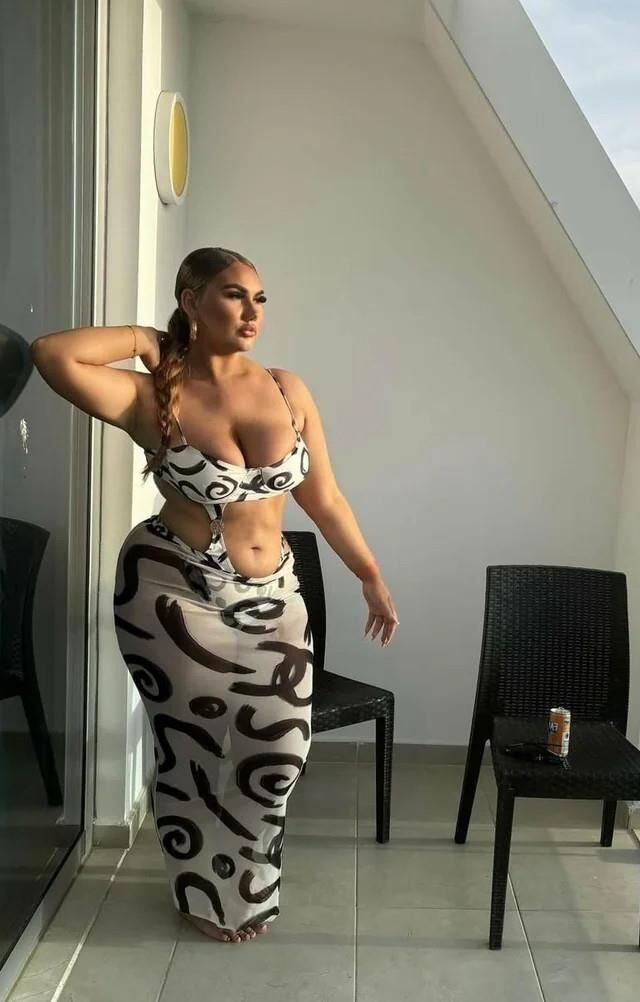 BBW Non Nude 