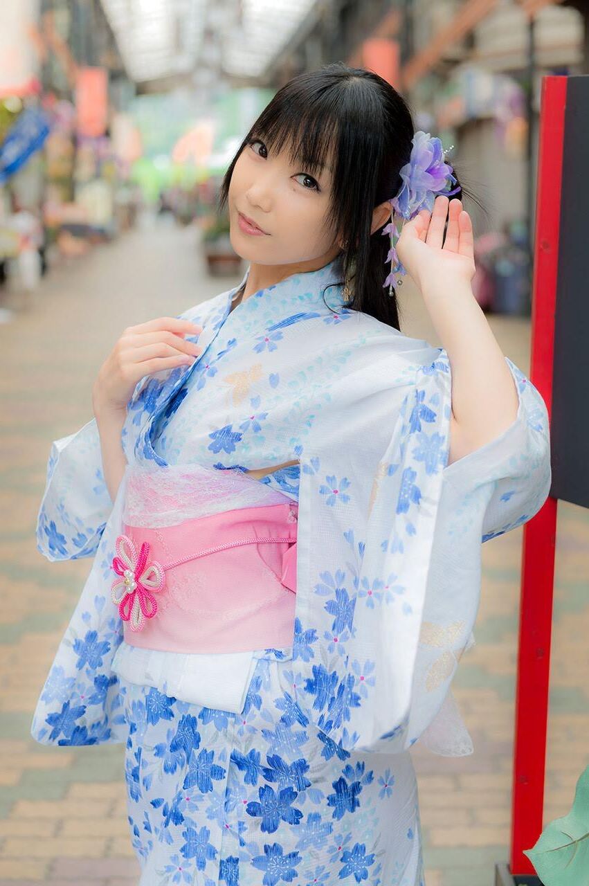 日本のコスプレイヤーウミソノダ
