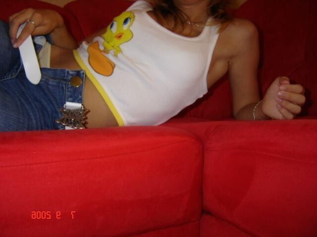 Chica amateur sola ()