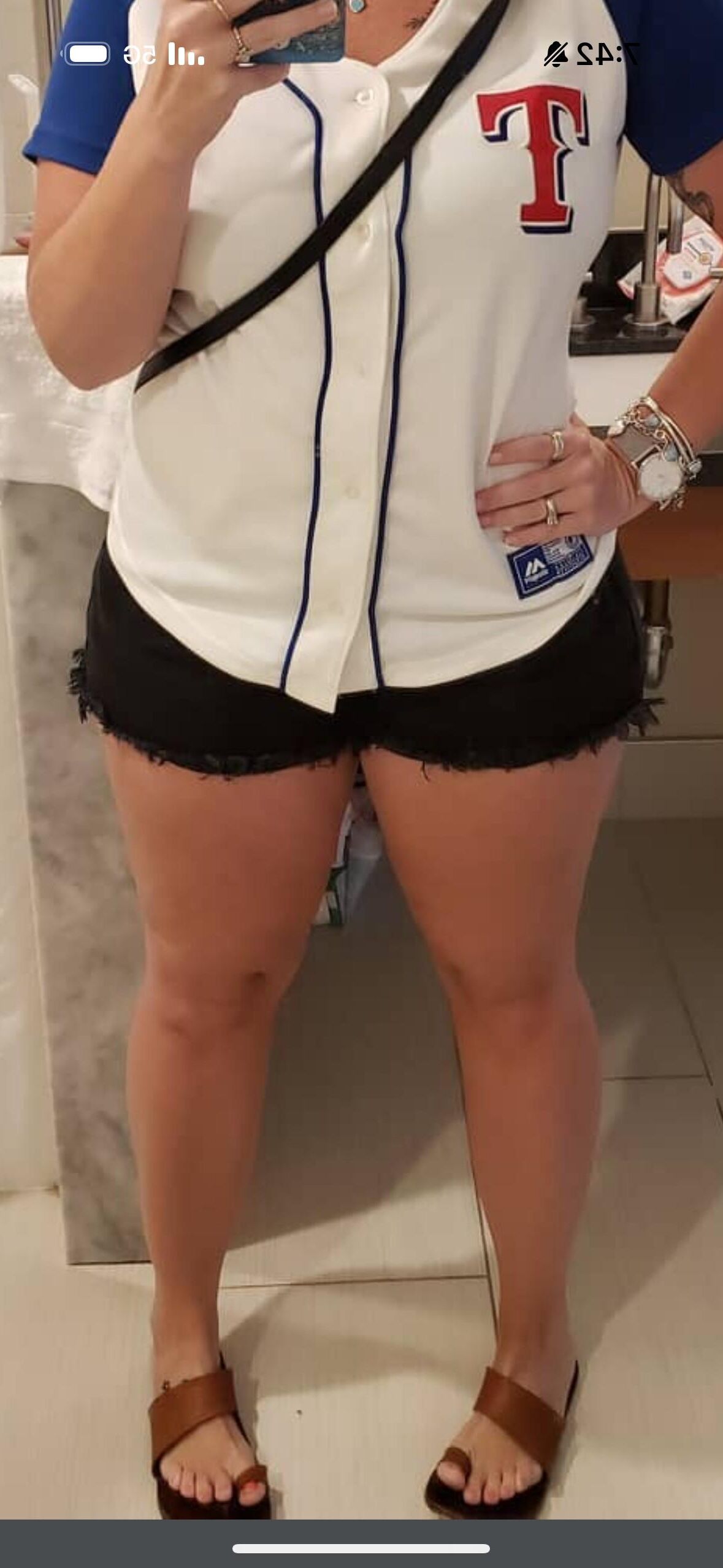 Sexy insta fashion mom with thick thighs and mom bod (non nude)
