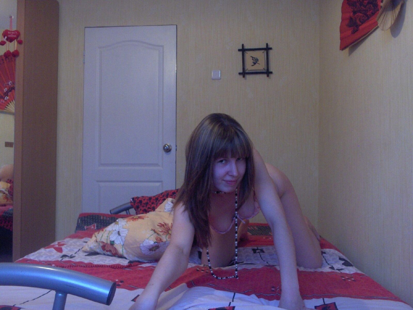 Chica amateur sola ()
