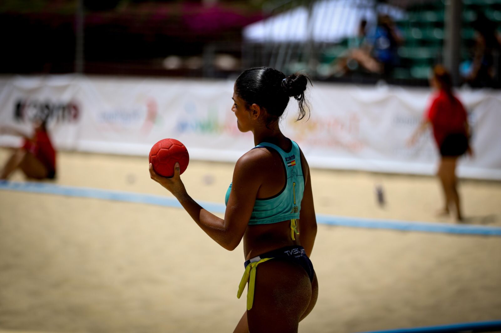 Sportswoman 