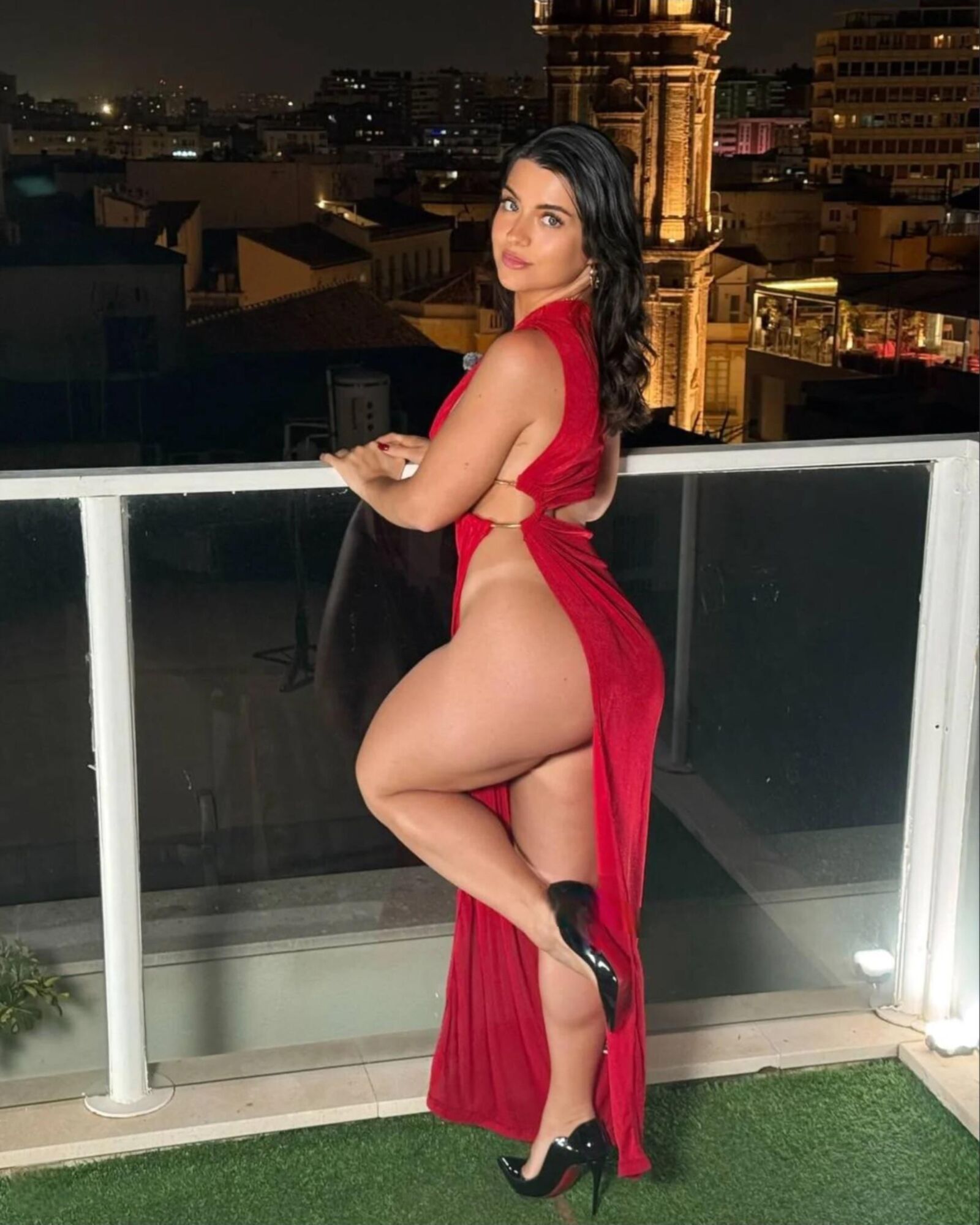 Girls in Red 