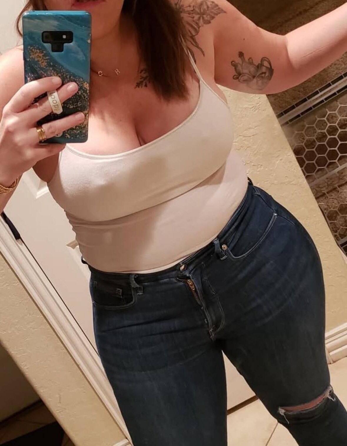 Sexy insta fashion mom with thick thighs and mom bod (non nude)