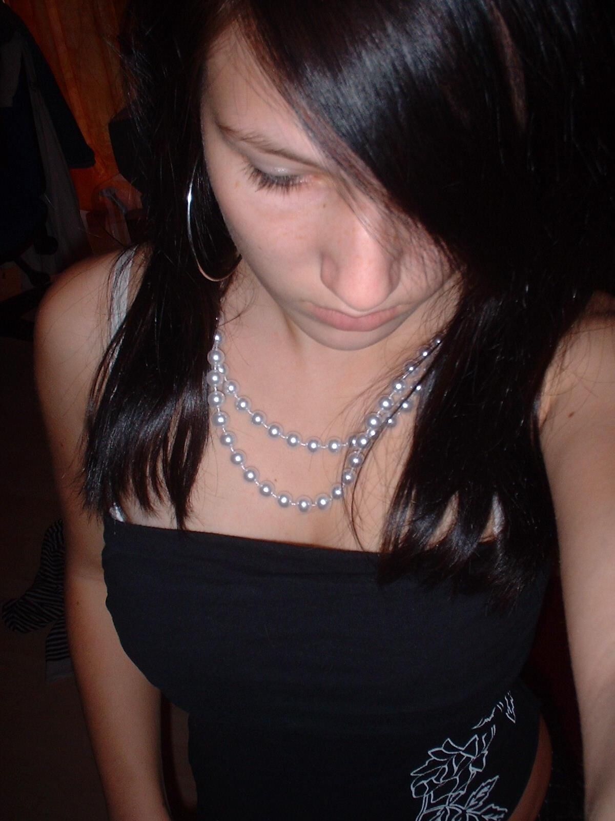 Chica amateur sola ()