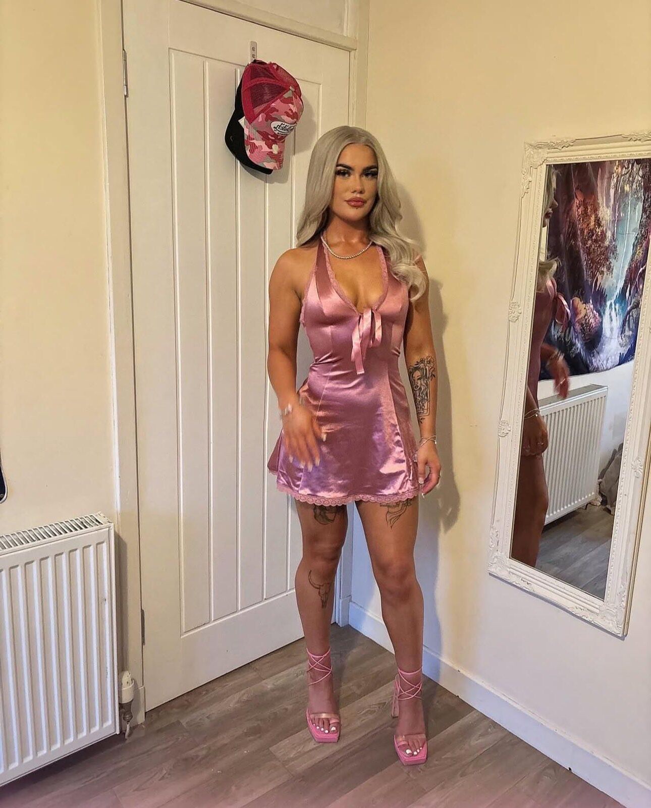 Girls in Pink 