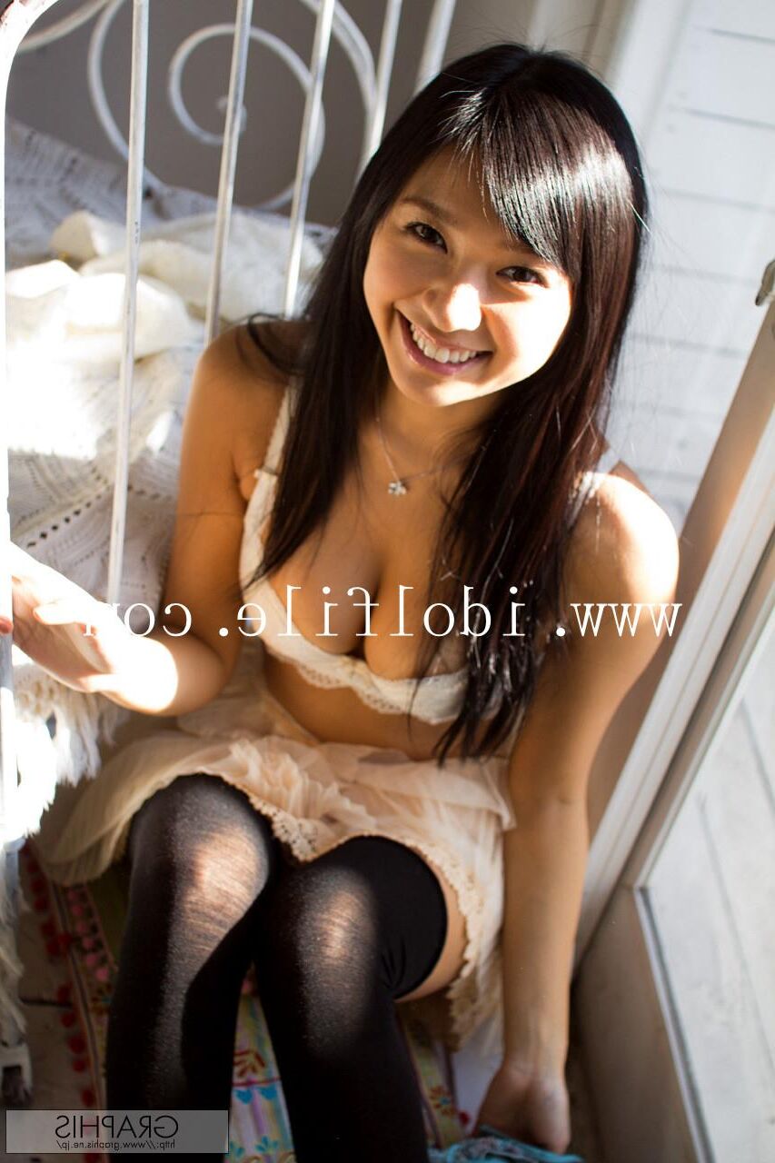 Nana Ogura Graphisgals No. Glomamerus Body