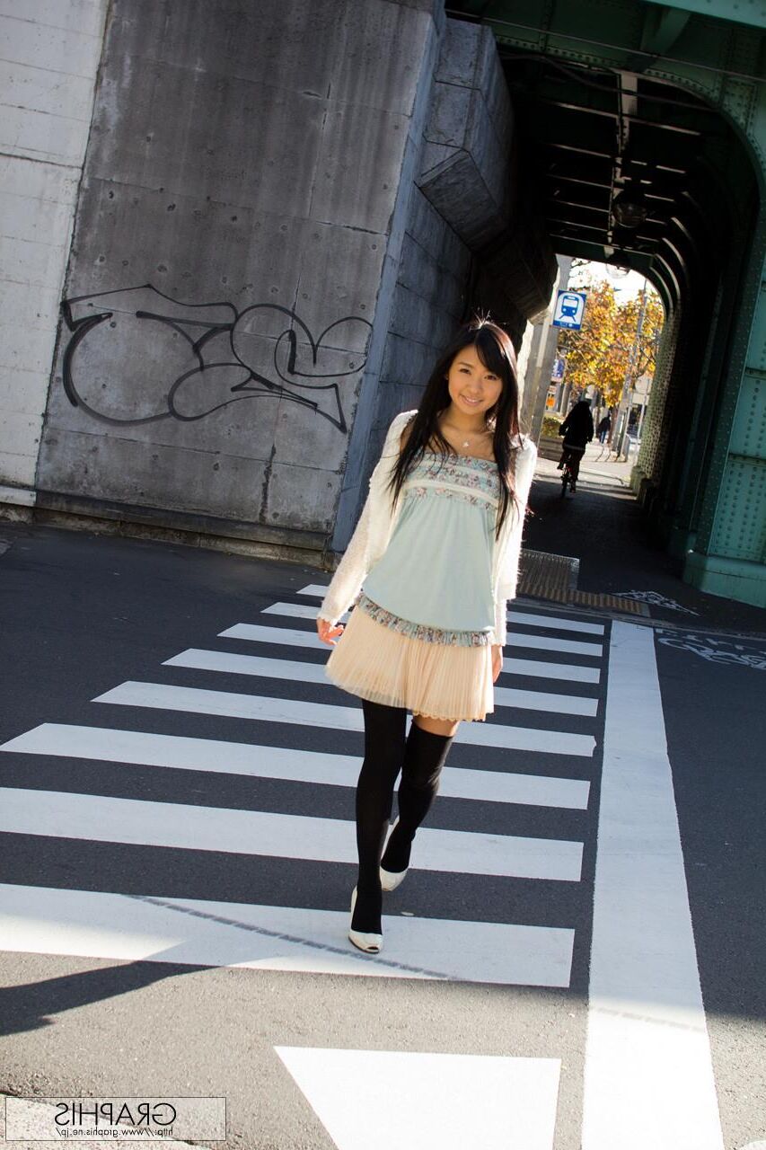 Nana Ogura Graphisgals No. Glomamerus Body
