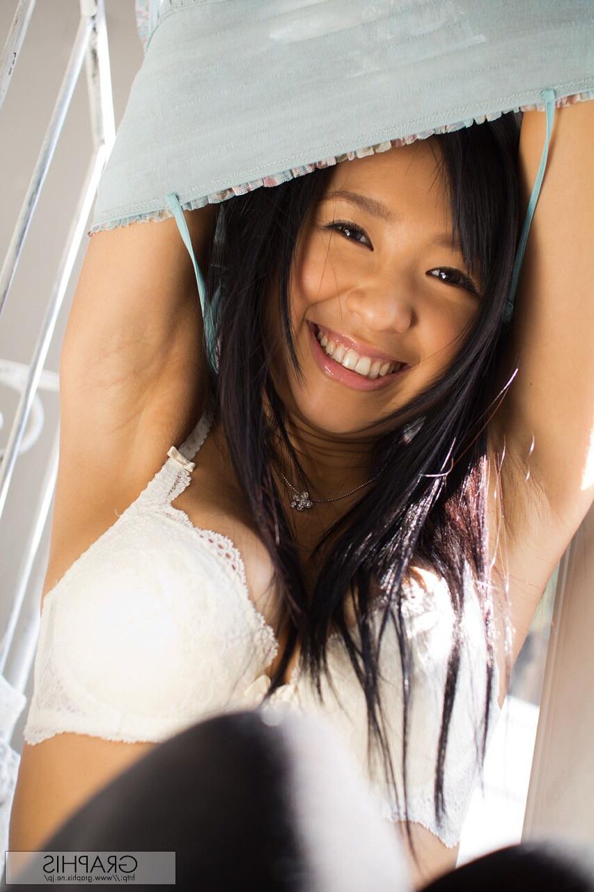 Nana Ogura Graphisgals No. Glomamerus Body