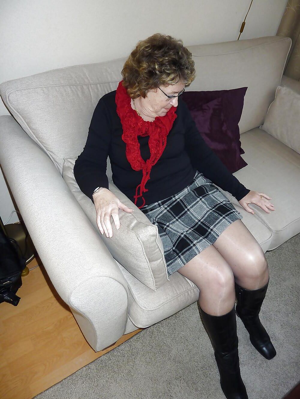 Mature NN but alluring