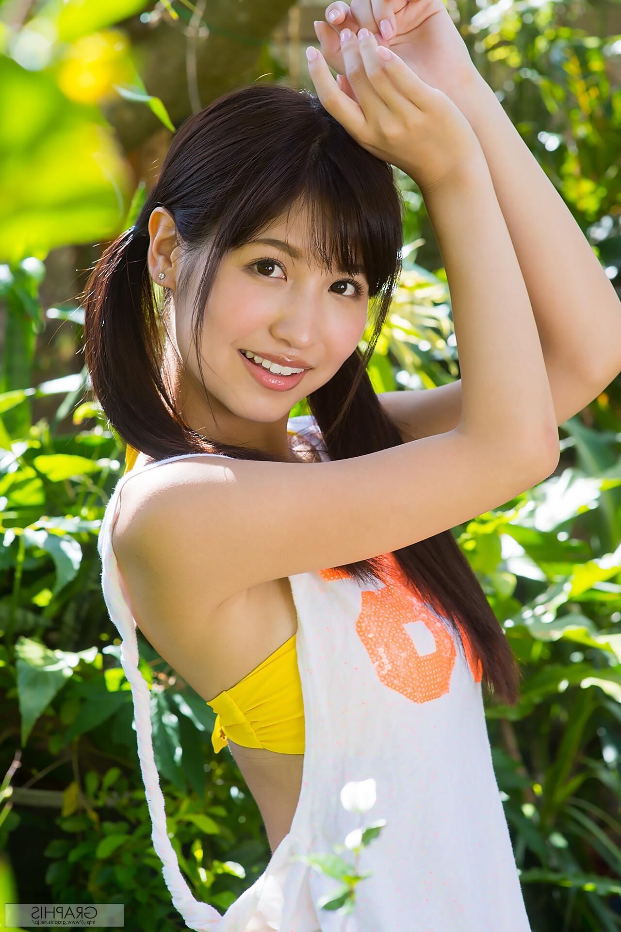 Sakura Momo GraphisGals Momoiro
