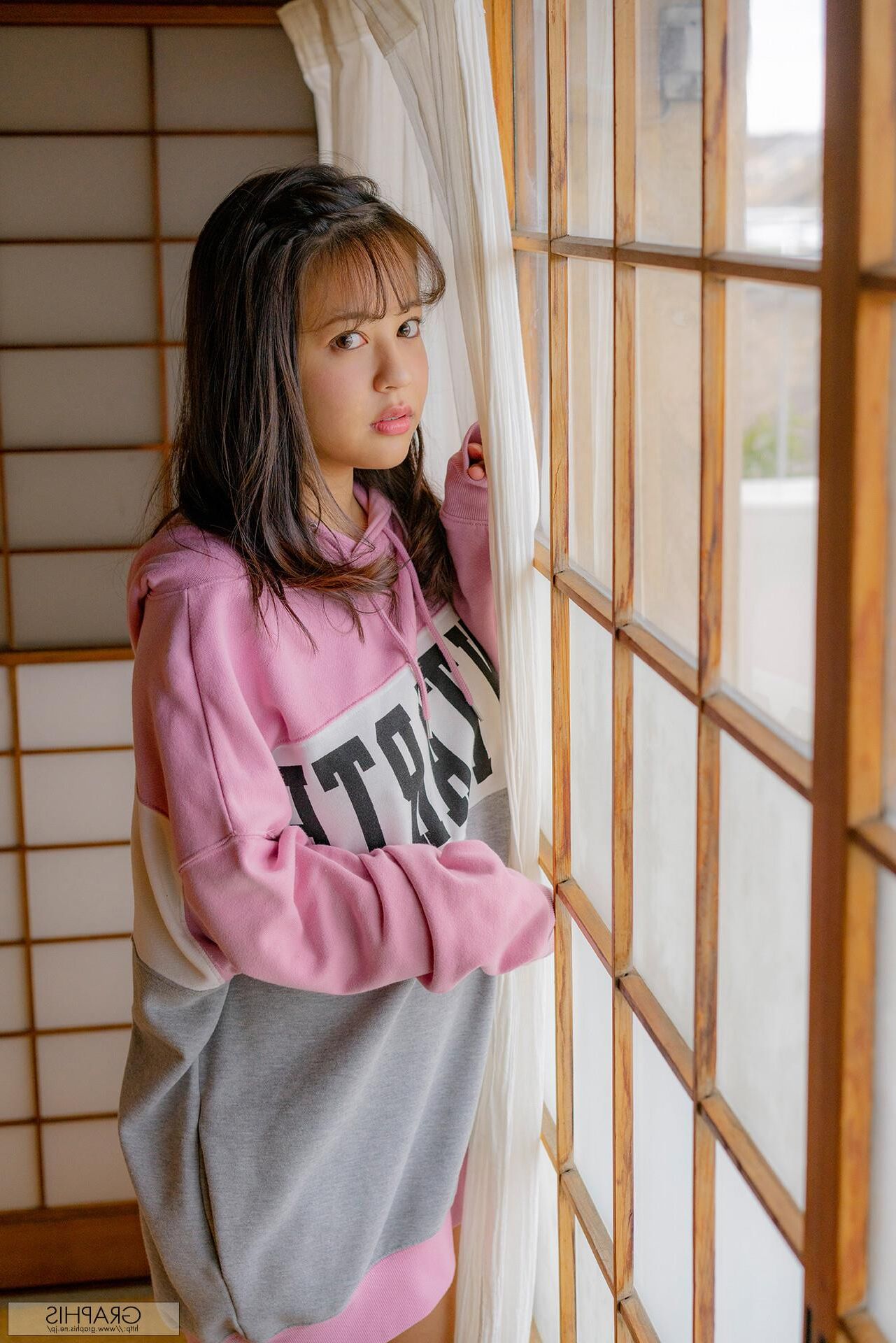 Shion Yumi GraphisGals Corpo Minimo