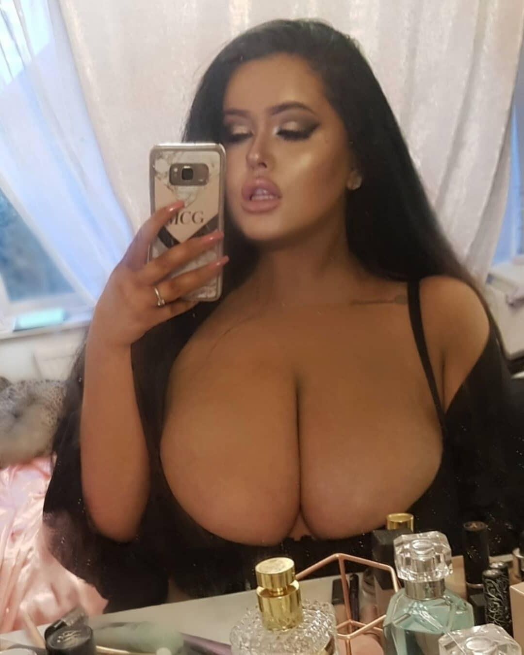 Massive Tits 