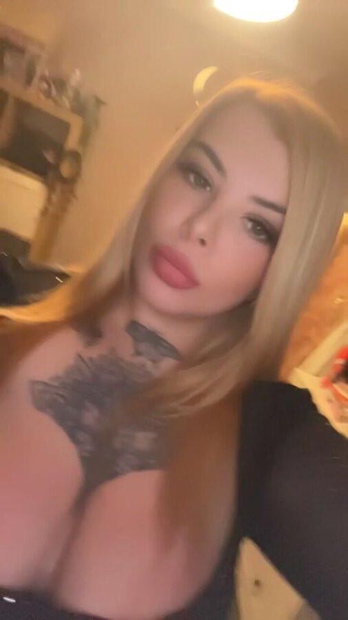 Queen Crystal Findom