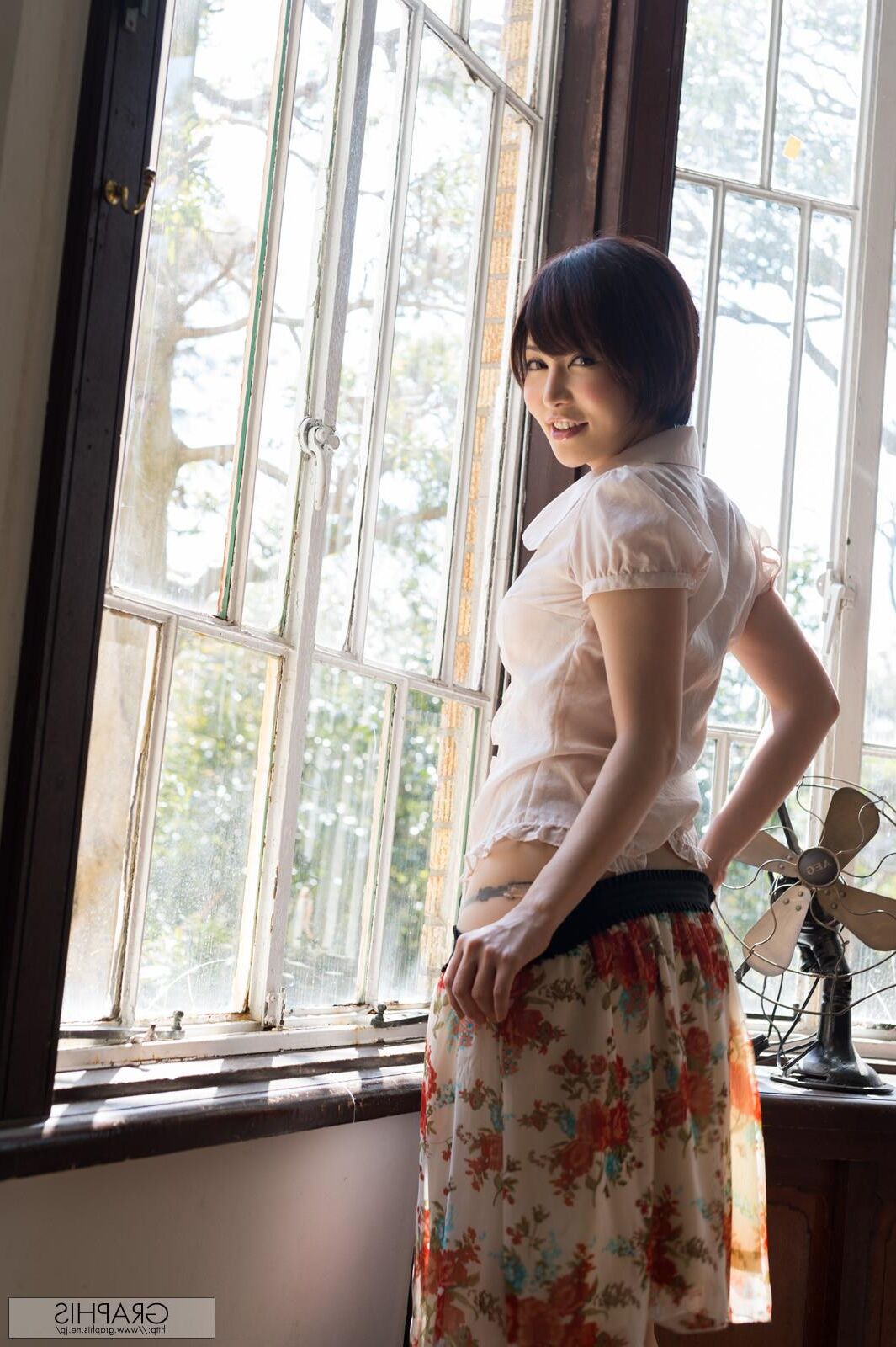 Yuria Satomi GraphisGals No. Pussy Cat