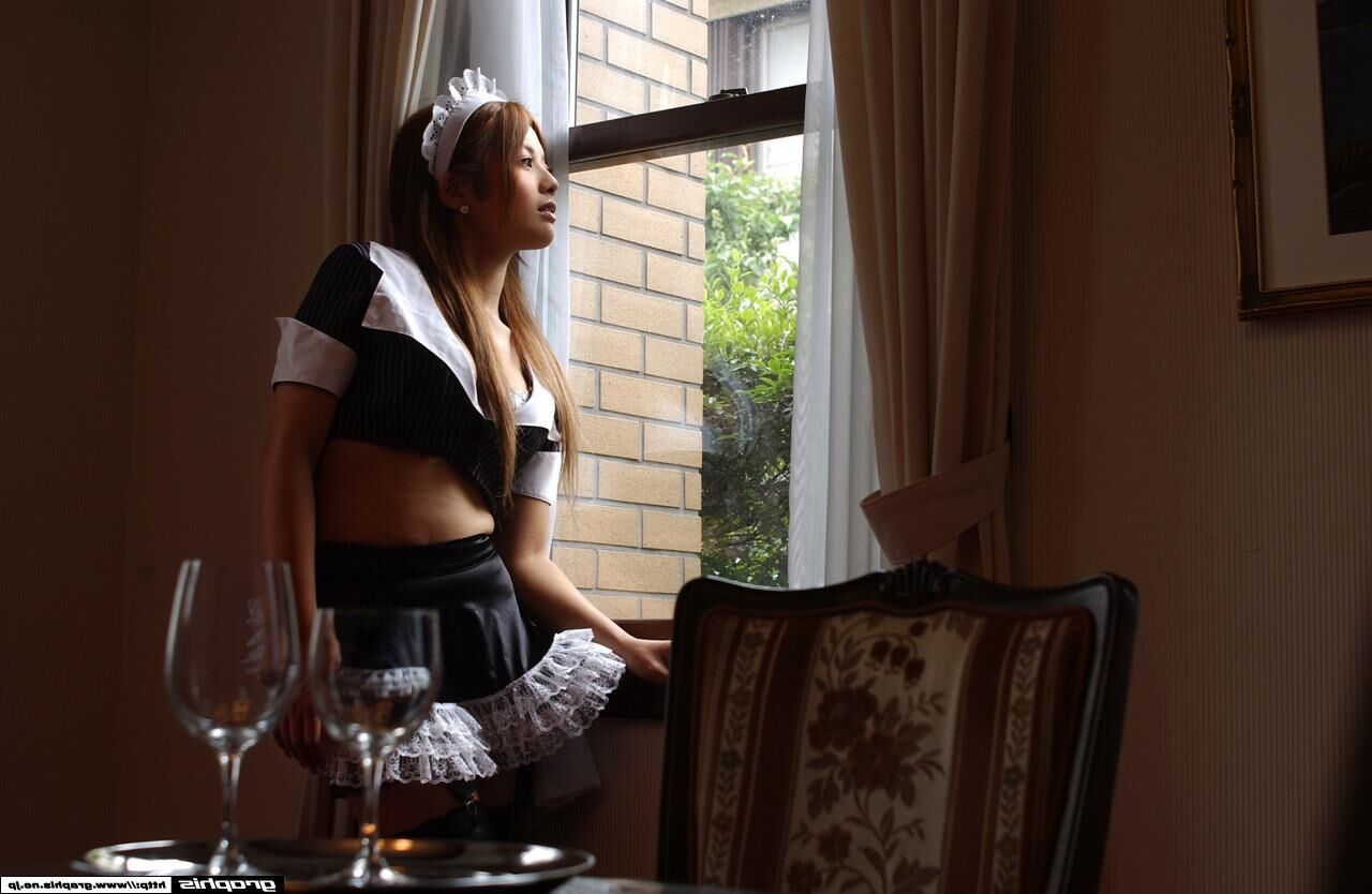 Yuka Hata GraphisGals No. Closer to It
