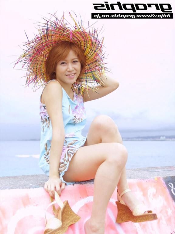 Yuna Miyazawa GraphisGals No.