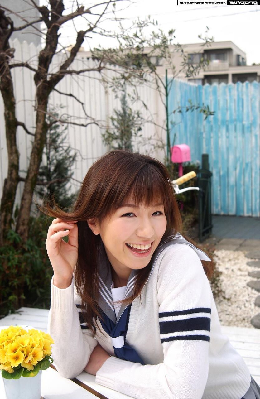 Towa Aino GraphisGals No. Nine Clothes
