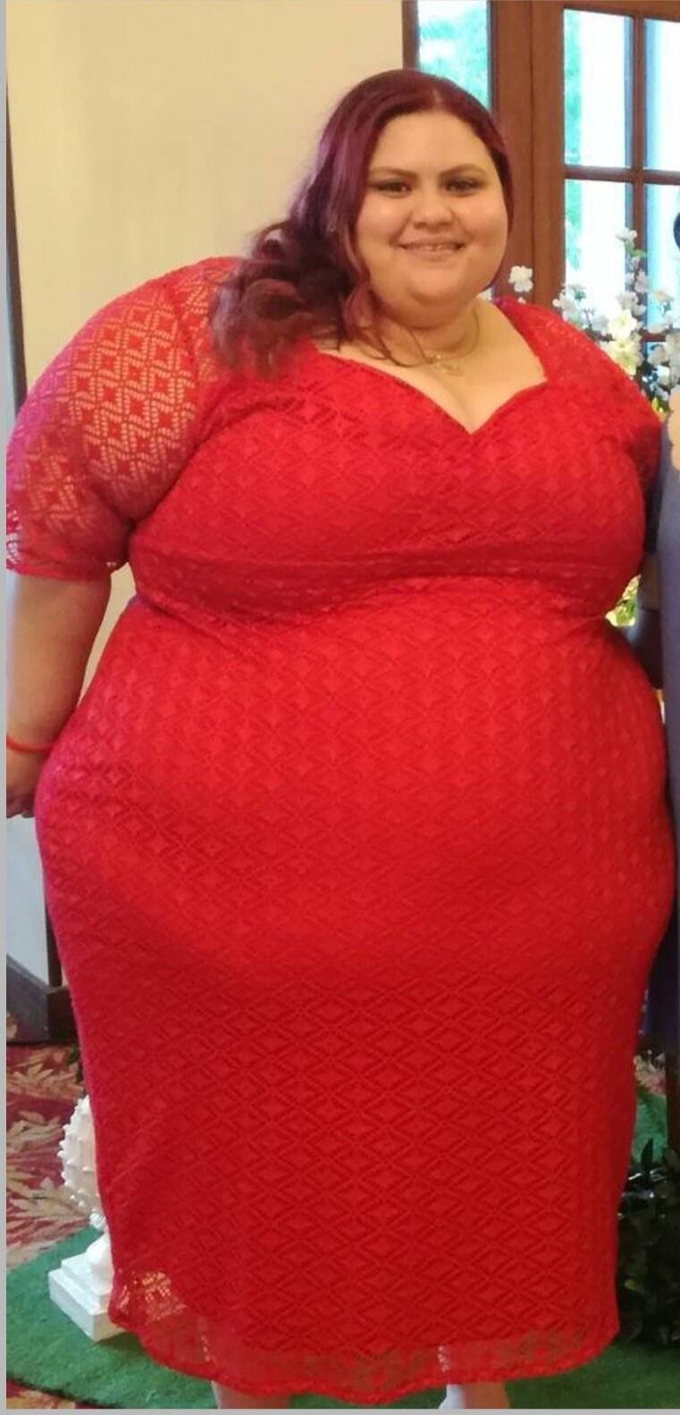 Large Women in Dresses and Skirts