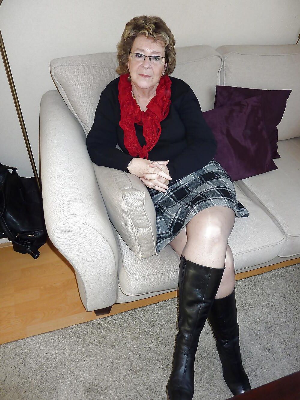 Mature NN but alluring