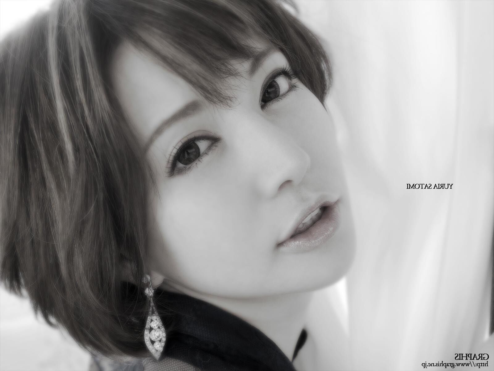 Yuria Satomi GraphisGals No. Foxy Lady
