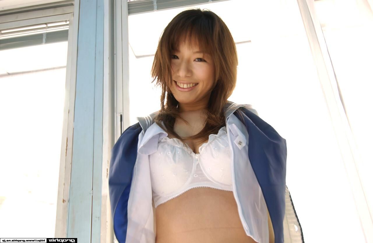 Towa Aino GraphisGals No. Nine Clothes