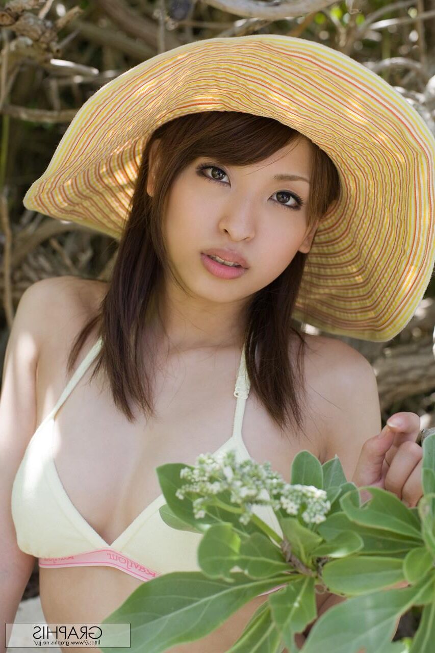 Syoko Akiyama GraphisGals No. Lucky