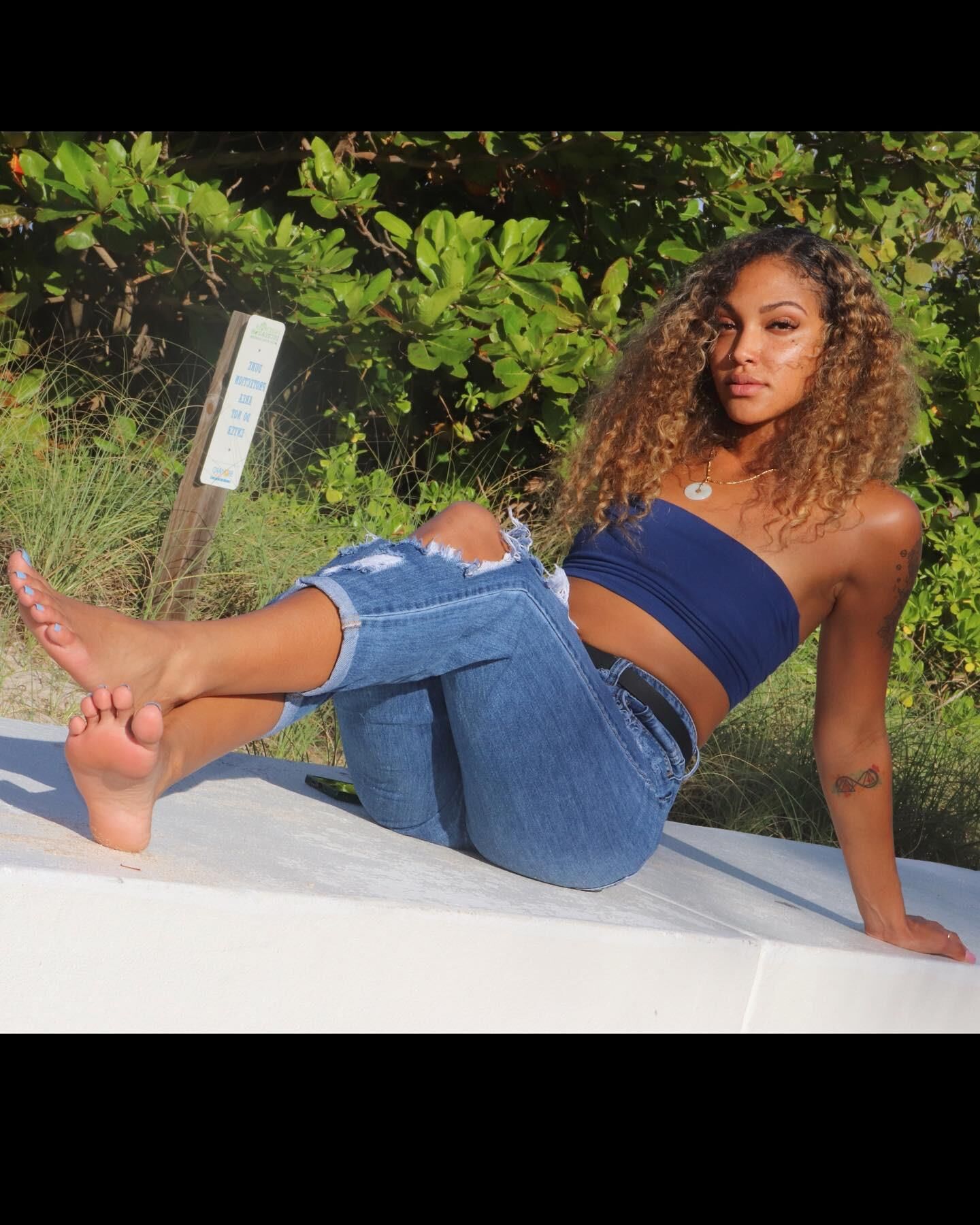 Girls In Jeans 