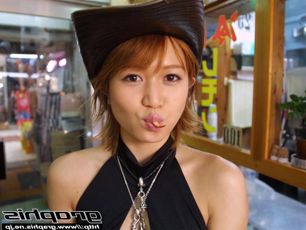 Yuna Miyazawa GraphisGals No.
