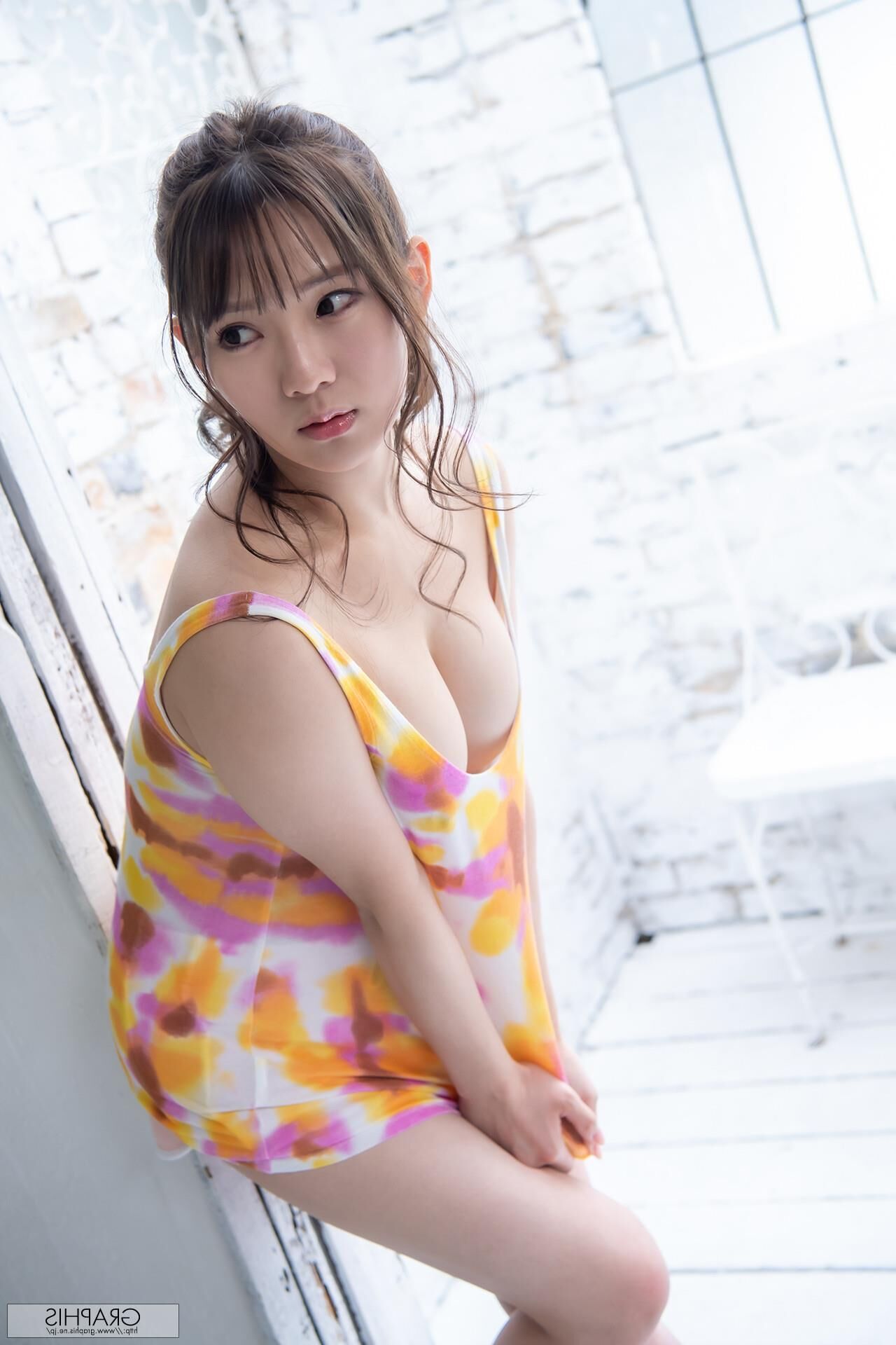 Uta Hayano GraphisGals First Gravure