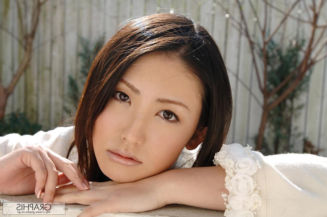 Takako Kitahara GraphisGals No. Love at First Sight