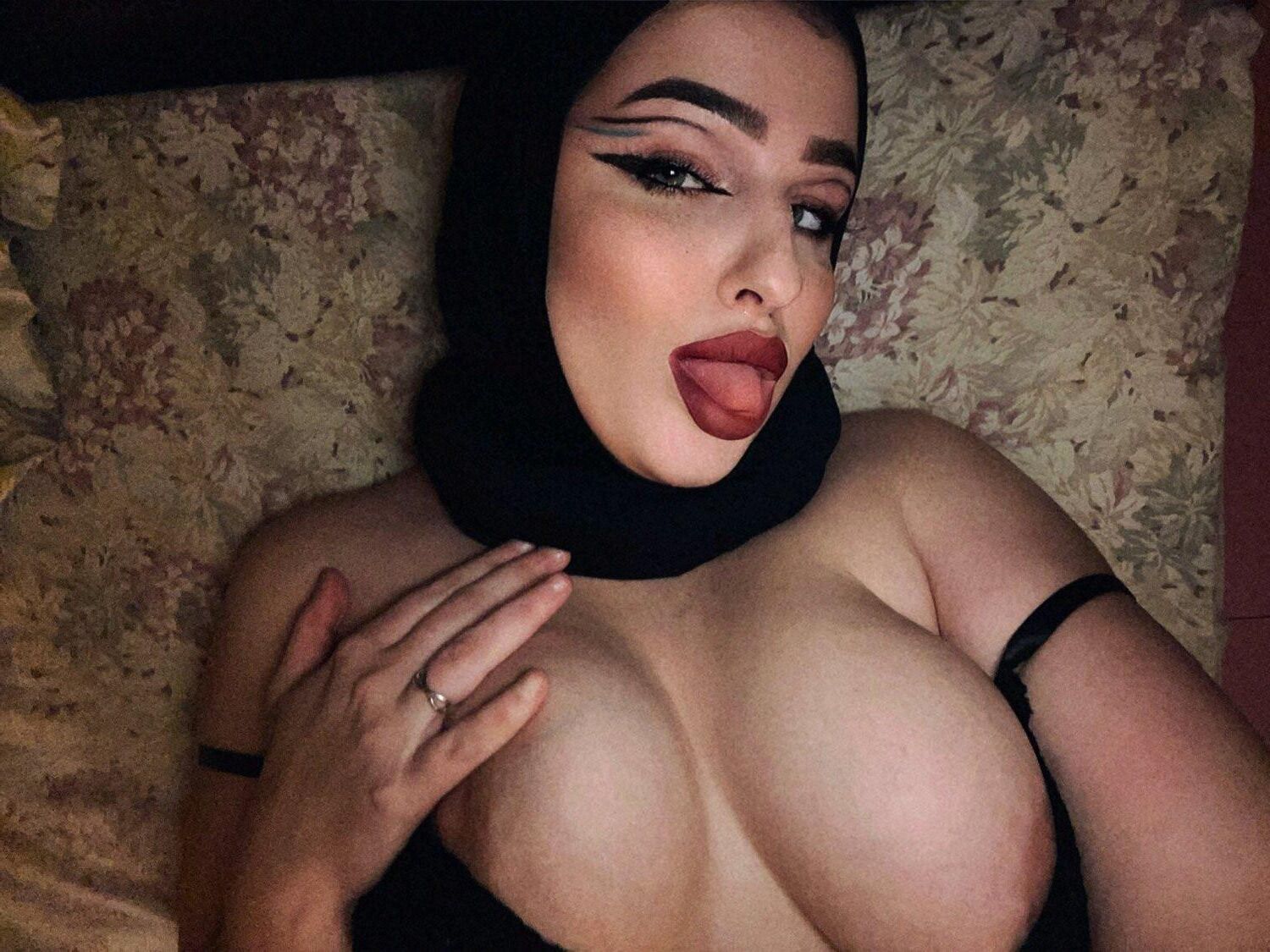 Hijab mom bimbo