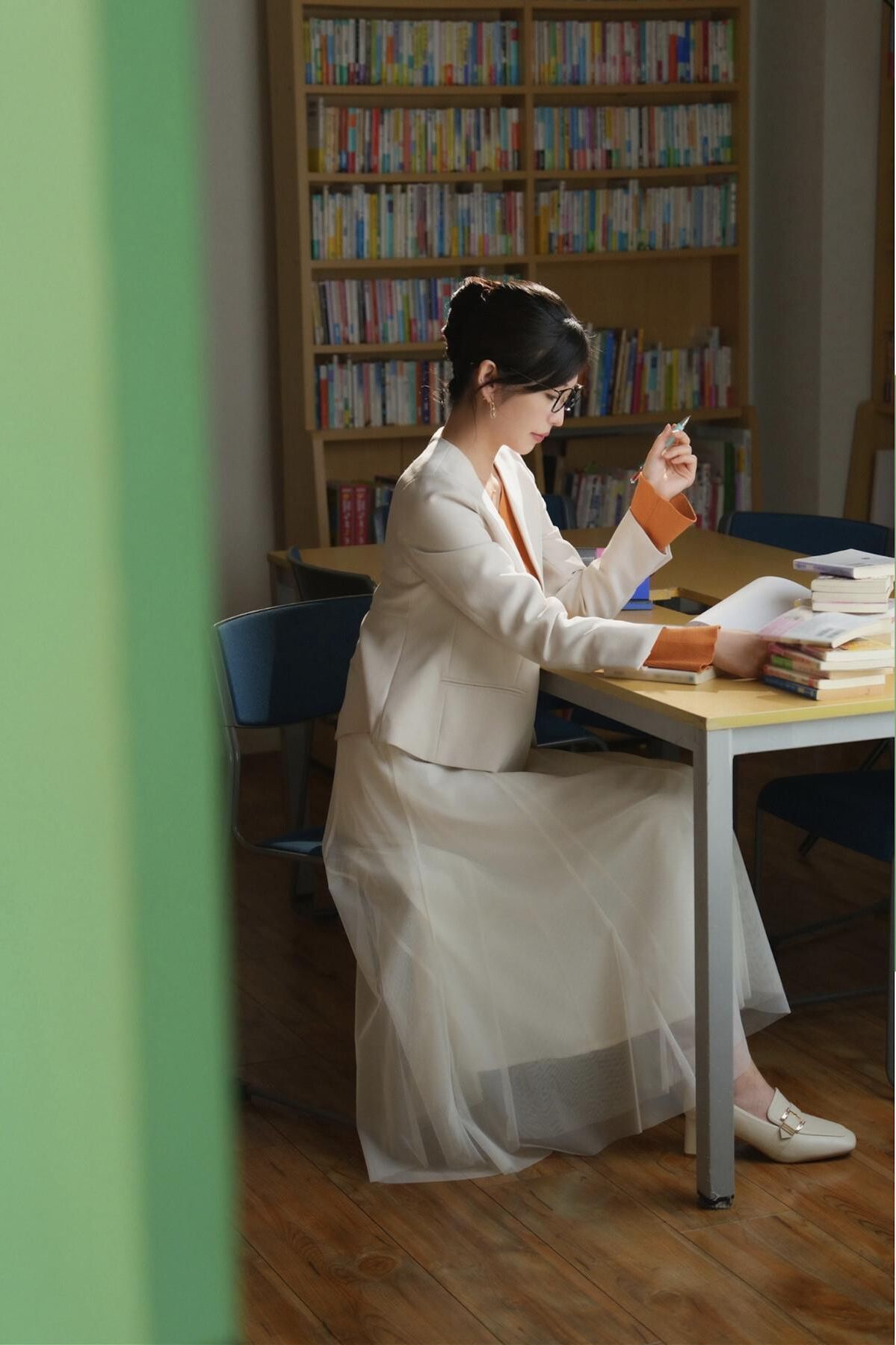 Hinako Mori Eu me apaixonei por uma aula de professores.